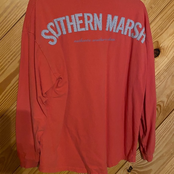 Southern Marsh Tops - Southern March LS sweatshirt size Medium
